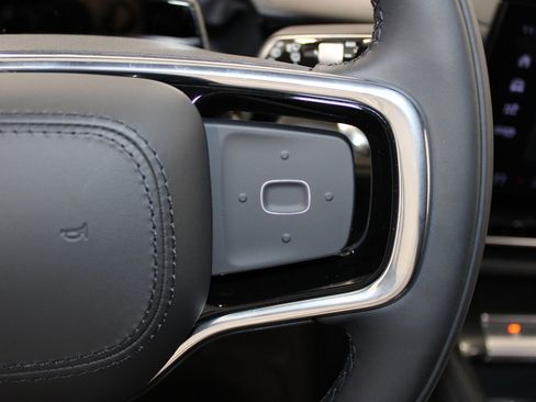 New 2025 Lincoln Nautilus Premier w/ Equipment Group 102A image 35