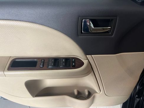 Used 2009 Ford Taurus SEL FWD image 51