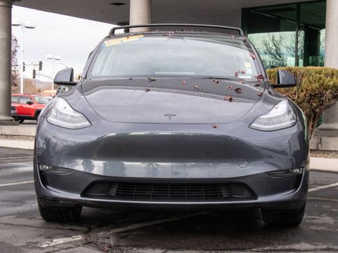 Used 2021 Tesla Model Y Long Range image 2