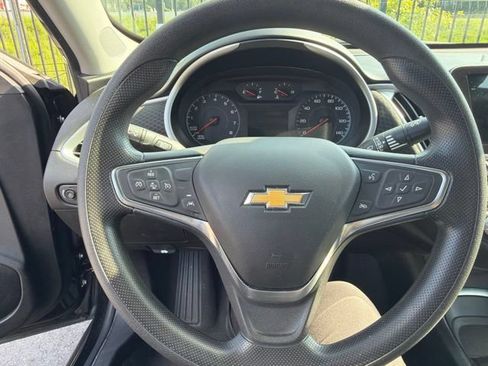 Used 2024 Chevrolet Malibu LT FWD image 11