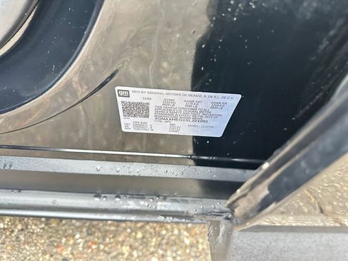 Used 2025 Chevrolet Equinox LT image 29