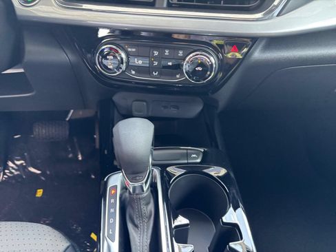 New 2026 Chevrolet Trax LT w/ Driver Confidence Package FWD image 12
