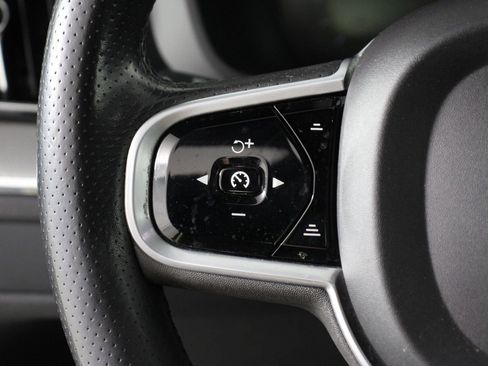 Used 2019 Volvo XC60 T5 Inscription FWD image 10
