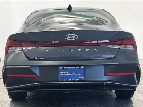 Certified 2025 Hyundai Elantra SEL image 4