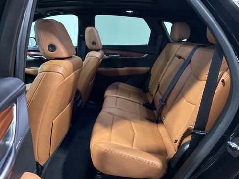 Used 2022 Cadillac XT5 Premium Luxury w/ LPO, Floor Liner Package AWD/4WD image 32