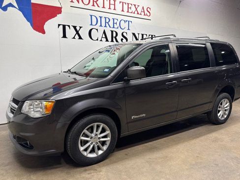Used 2019 Dodge Grand Caravan SXT FWD image 10