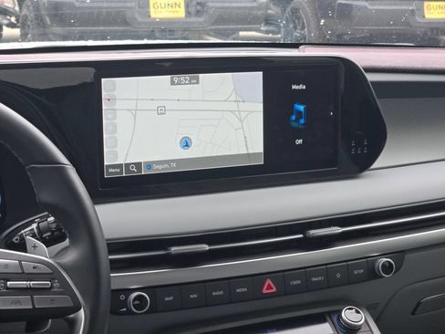 Used 2025 Hyundai Palisade SEL FWD image 16