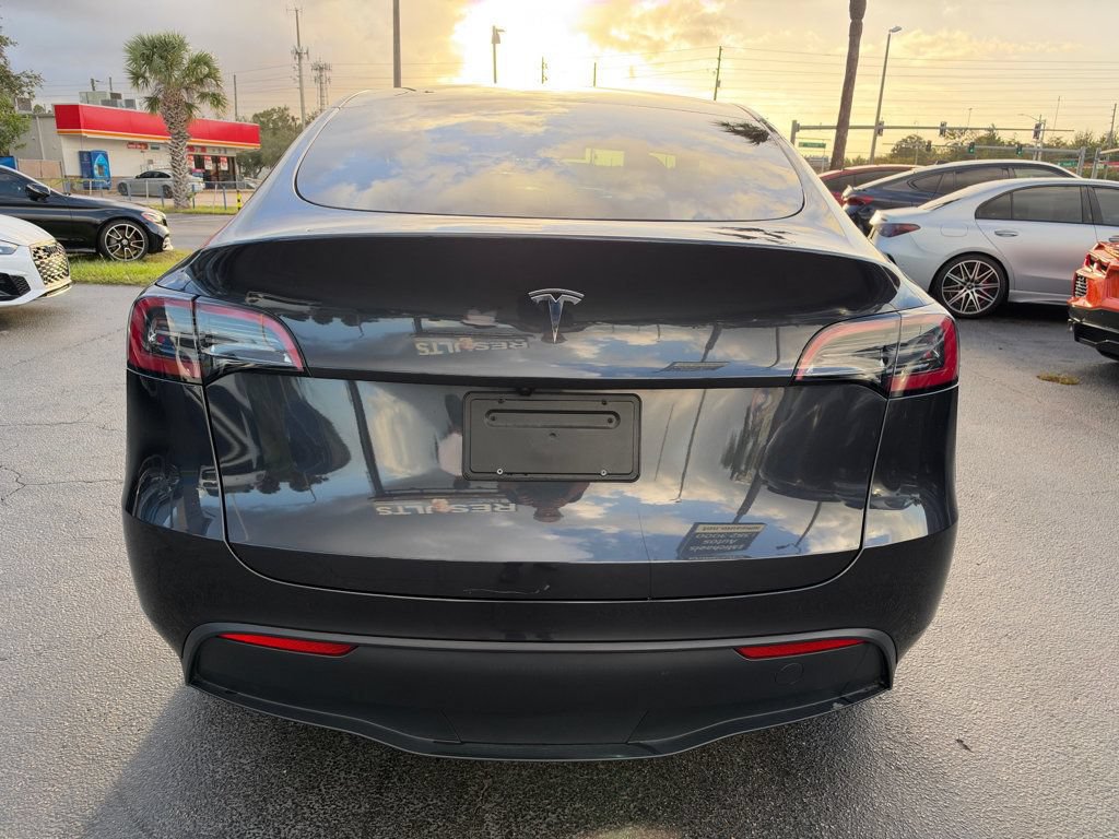 Used 2025 Tesla Model Y Long Range RWD image 7