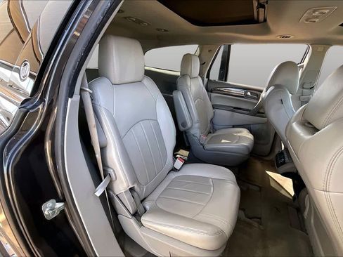 Used 2015 Buick Enclave Leather w/ Trailering Package FWD image 18