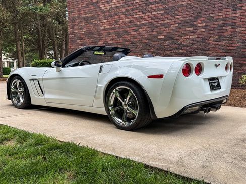Used 2013 Chevrolet Corvette Grand Sport w/ 4LT Preferred Equipment Group RWD image 18