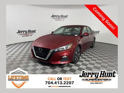Used 2022 Nissan Altima 2.5 SV w/ SV Premium Package