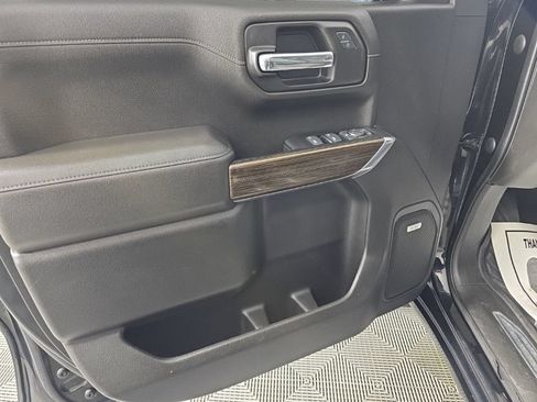Used 2022 Chevrolet Silverado 1500 LT Trail Boss w/ Convenience Package II AWD/4WD image 11