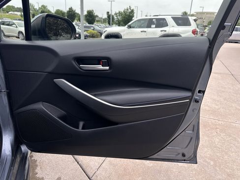 Used 2021 Toyota Corolla SE FWD image 26