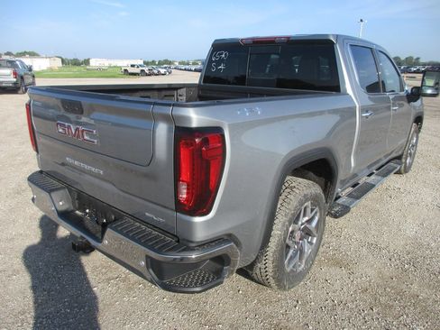 New 2026 GMC Sierra 1500 SLT w/ SLT Premium Plus Package AWD/4WD image 5