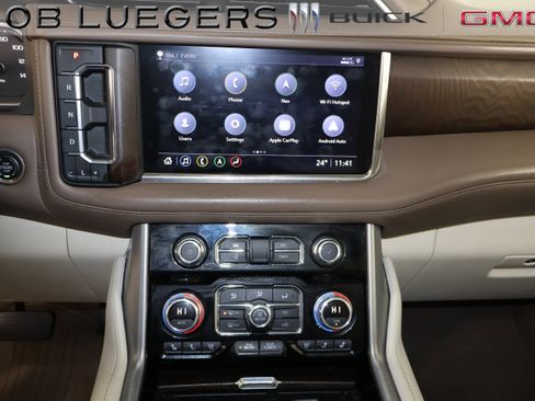 Used 2021 GMC Yukon XL Denali image 28