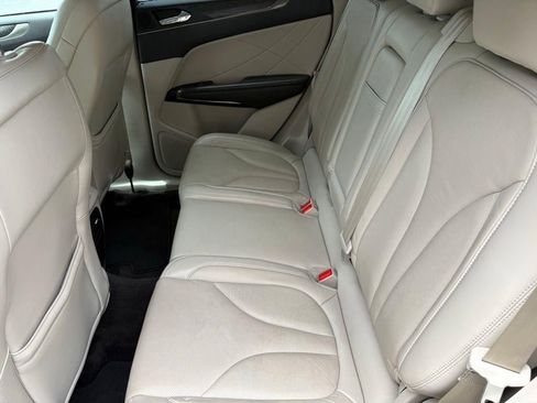 Used 2019 Lincoln MKC Reserve w/ MKC Technology Package image 9