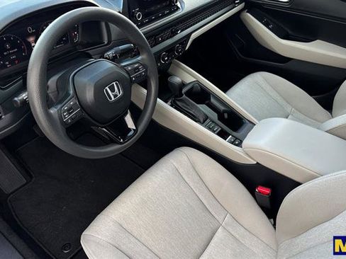 Used 2023 Honda Accord EX image 10
