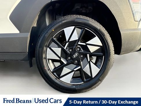 Used 2024 Hyundai Kona SEL AWD/4WD image 37
