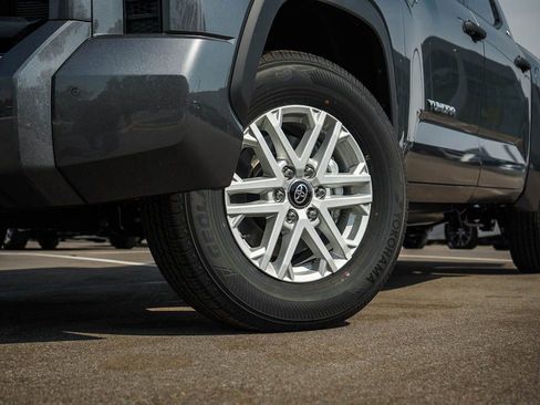 New 2026 Toyota Tundra SR5 image 6