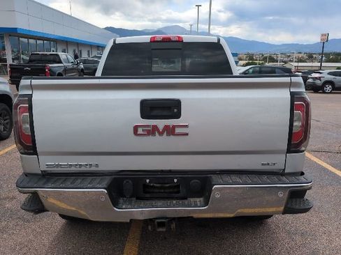 Used 2018 GMC Sierra 1500 SLT w/ Black Pack AWD/4WD image 5