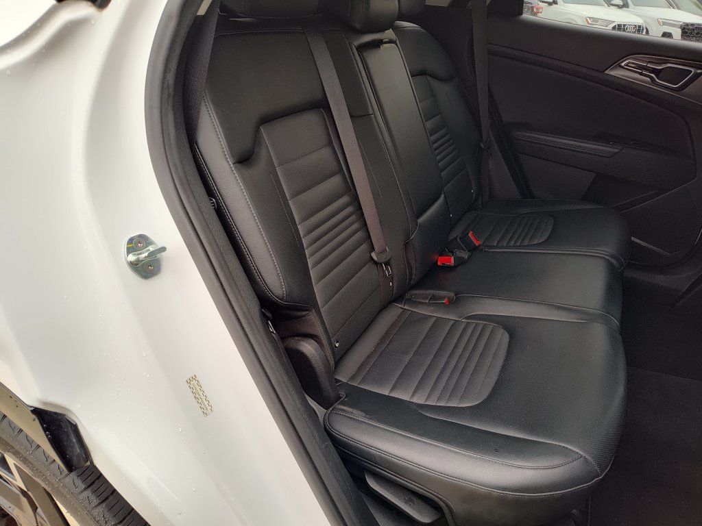 Used 2023 Kia Sportage SX FWD image 30
