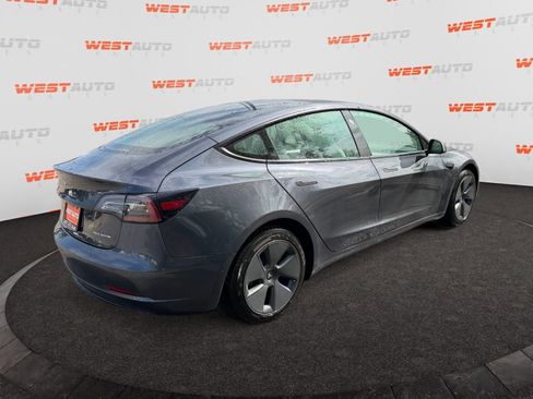 Used 2022 Tesla Model 3 Long Range AWD/4WD image 5