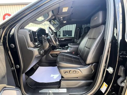 Used 2024 Chevrolet Silverado 3500 High Country w/ High Country Premium Package AWD/4WD image 17