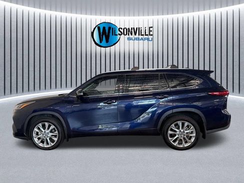 Used 2021 Toyota Highlander Limited AWD/4WD image 16