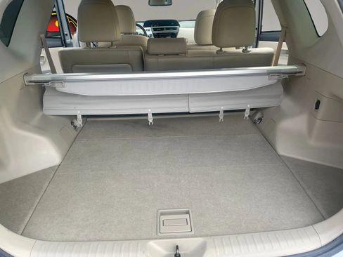 Used 2016 Toyota Prius V Five FWD image 20