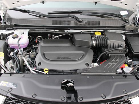 New 2026 Chrysler Pacifica Pinnacle image 40