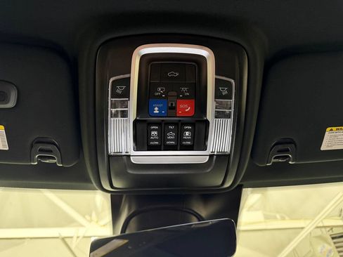 Used 2024 RAM 3500 Limited w/ Night Edition AWD/4WD image 34