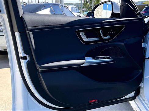 Used 2025 Mercedes-Benz E 350 E 350 image 21