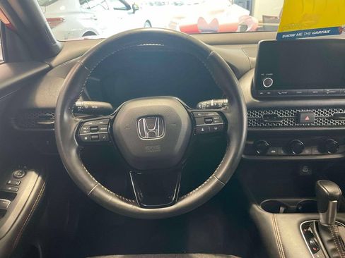 Certified 2025 Honda HR-V Sport image 13