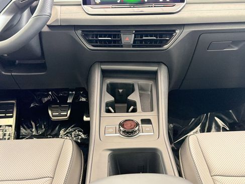 New 2026 Volkswagen Tiguan SE R-Line FWD image 26