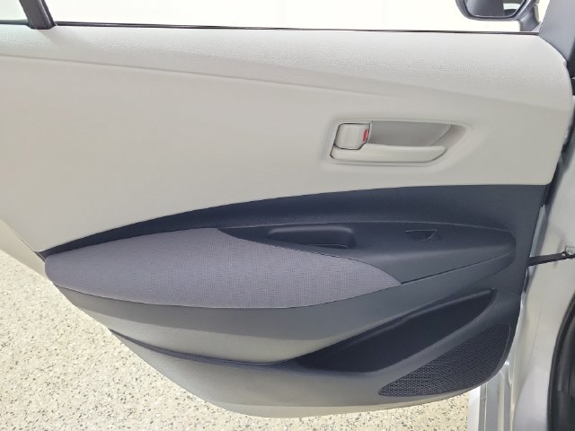 Used 2025 Toyota Corolla LE FWD image 14
