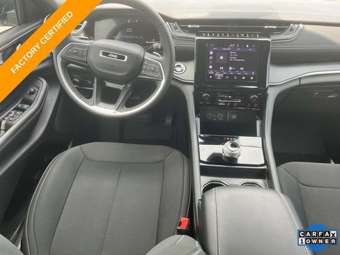 Certified 2025 Jeep Grand Cherokee L Laredo w/ MOPAR Finishing Package AWD/4WD image 14