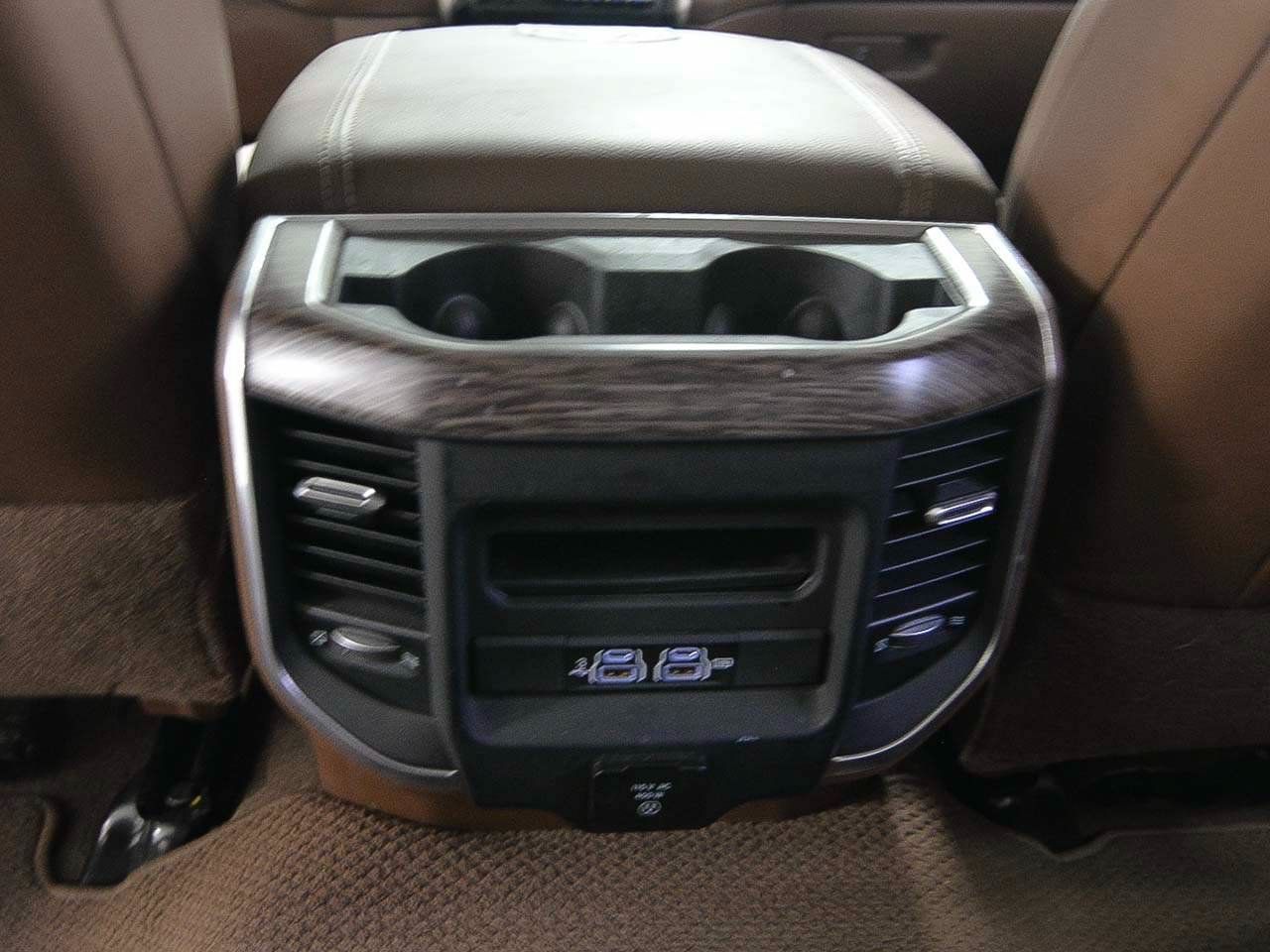 Used 2020 RAM 2500 Laramie AWD/4WD image 12