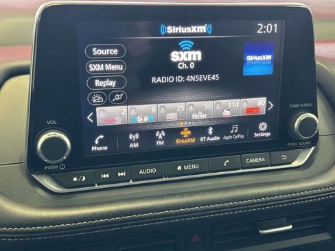 Used 2024 Nissan Rogue SV FWD image 22