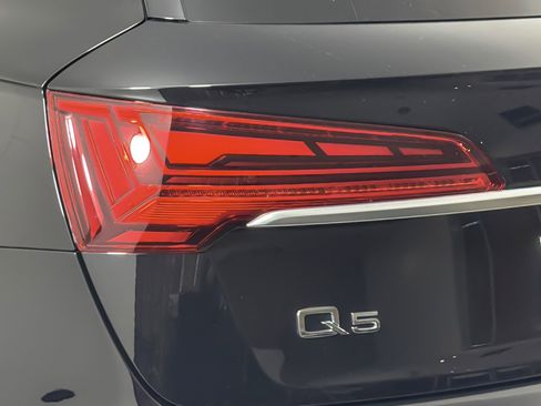 Used 2023 Audi Q5 2.0T Premium Plus w/ Premium Plus Package AWD/4WD image 26