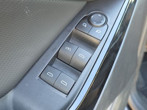 Used 2025 Chevrolet Equinox LT AWD/4WD image 22