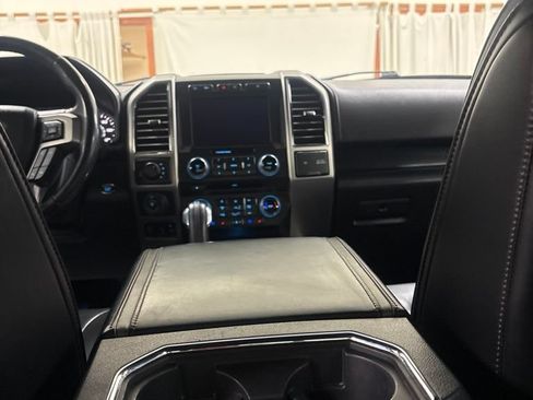 Used 2018 Ford F150 Platinum w/ Equipment Group 701A Luxury AWD/4WD image 20