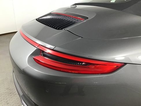 Certified 2017 Porsche 911 Carrera 4 AWD/4WD image 16