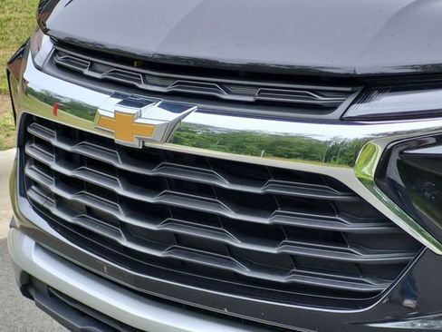 Used 2025 Chevrolet TrailBlazer LT FWD image 24