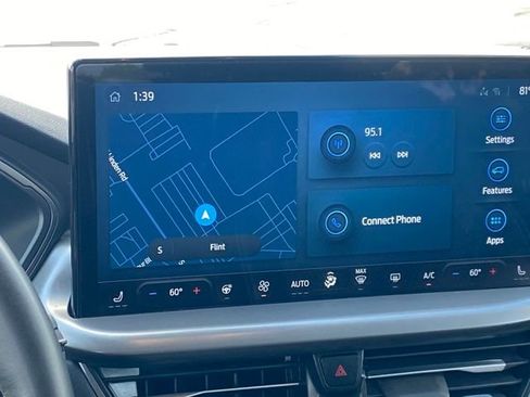 Used 2023 Ford Escape SE image 9