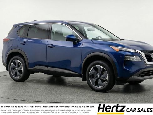 Used 2025 Nissan Rogue SV AWD/4WD image 1