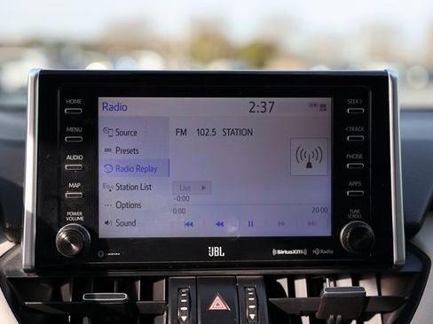 Used 2020 Toyota RAV4 Limited image 28