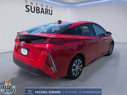 Used 2022 Toyota Prius Prime LE FWD image 5