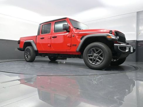New 2025 Jeep Gladiator Sport image 20