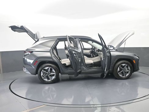 Used 2025 Hyundai Tucson SEL AWD/4WD image 76