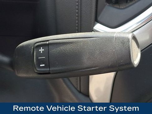 Used 2021 Chevrolet Silverado 1500 LT AWD/4WD image 11